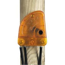 Holdbar lynafleder, beskytter mod lyn, vigtig for sikkerhed i udendørs miljøer.