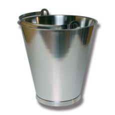 Rustfri spand på 15 liter, robust og praktisk for landmænd.