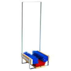 Grov fodskraper, perfekt til at fjerne snavs og affald fra skoene.