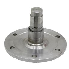 Bagaksel, der giver stabilitet og styrke til traktorens ydeevne.