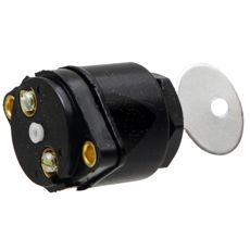 Tændingslås, der sikrer at traktorsystemet aktiveres og beskyttes.