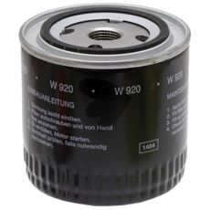 Motorolie filter for effektiv smøring af traktorens motor og ydeevne.