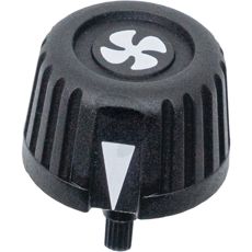 Kontrolknap til blæserkontakt, vigtig for køling af motor.