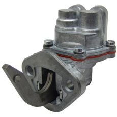 Brændstofpumpe der sikrer pålidelig brændstoftilførsel til motoren.