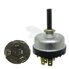 Praktisk lysafbryder til effektiv styring af traktorens belysning.