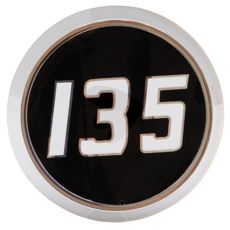 Emblem 1865460M1, giver identifikation og stil til dit udstyr.