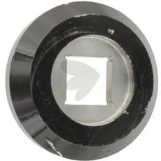 Indre flange med diameter 138 mm, fremmer stabilitet i maskindele.