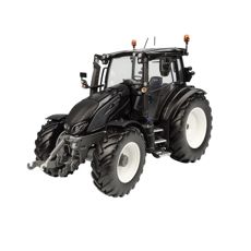 Skala 1:32 model af Valtra G 135 Black, perfekt til samlere.