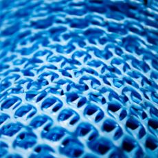 Holdbart blåt net til redehule, 121 cm og 20 m langt, til at beskytte æggene.