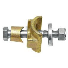 Beslag 015703 til landbrug og traktorapplikationer. Holdbar og pålidelig løsning.