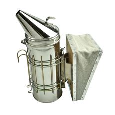 Stor galvaniseret røgpust fra Willab, perfekt til grillning og rygning af mad.