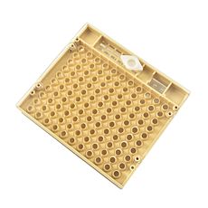 Kulturbænk med 110 celler i plast fra Willab, ideel til plantning.