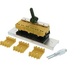 Effektivt monteringsværktøj, perfekt til arbejde med traktordele og tilbehør.