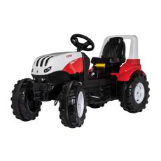 rollyFarmtrac Steyr 6300 TERRUS CVT, en imponerende traktor for børn at udforske.