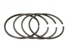 Stempelringssæt BF4L913T og BF6L913T, skræddersyet til kraftfulde traktormotorer.