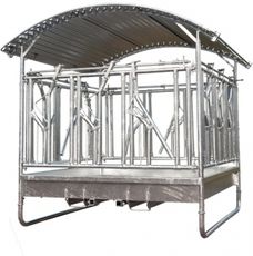 Foderhæk med låsbare porte for sikker og kontrolleret fodring.