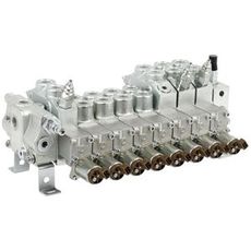 Bc60/8 LS elektrisk styreventil til skovkran, ideel til præcision i arbejdet.