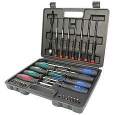 Komplet skruetrækkersæt med 30 dele til alle dine skruebehov.
