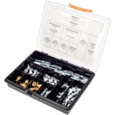 Små centralsmøringskit til effektiv smøring af traktorer og maskiner.