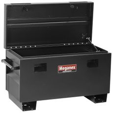 Robust ståltransportkasse med kapacitet på 170 liter.