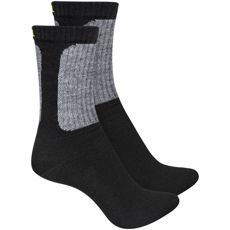 Tre par grå og sorte sokker, perfekte til børn og deres daglige tøj.