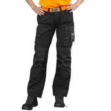 Kvalitets sorte stretchbukser til damer, designet til komfort og bevægelse.