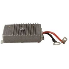 Spændingsregulator St0005, vigtig for at opretholde spænding.