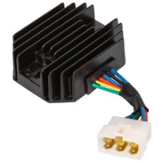 Almindelig spændingsregulator, kritisk komponent for elektriske systemer.