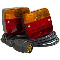 Lyssserie til anhænger 7,5M 12V, tilbyder komfortabel og sikker belysning.