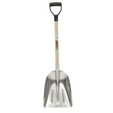 Spade med aluminiumsblad fra Agef, let og holdbar til arbejde.