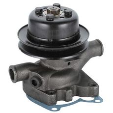 Zetor vandpumpe 30010697 med remskive, ideel til effektive landbrugsapplikationer.